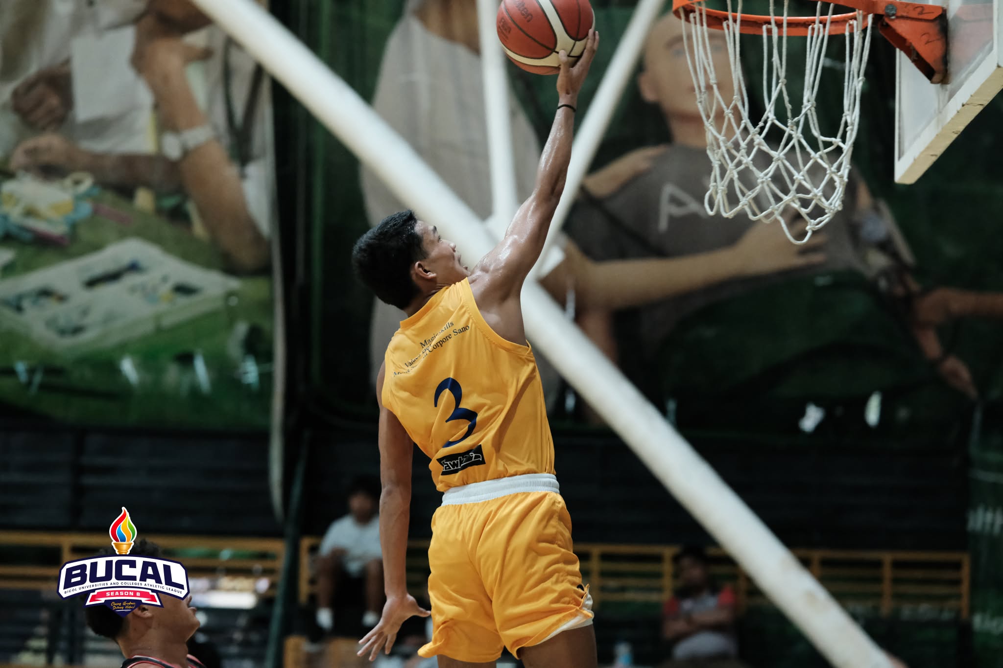 Golden Knights rout Rams 83–67, stretch win streak to two